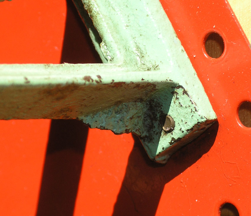 lineshaft_cast_iron_pedestal_rough.jpg