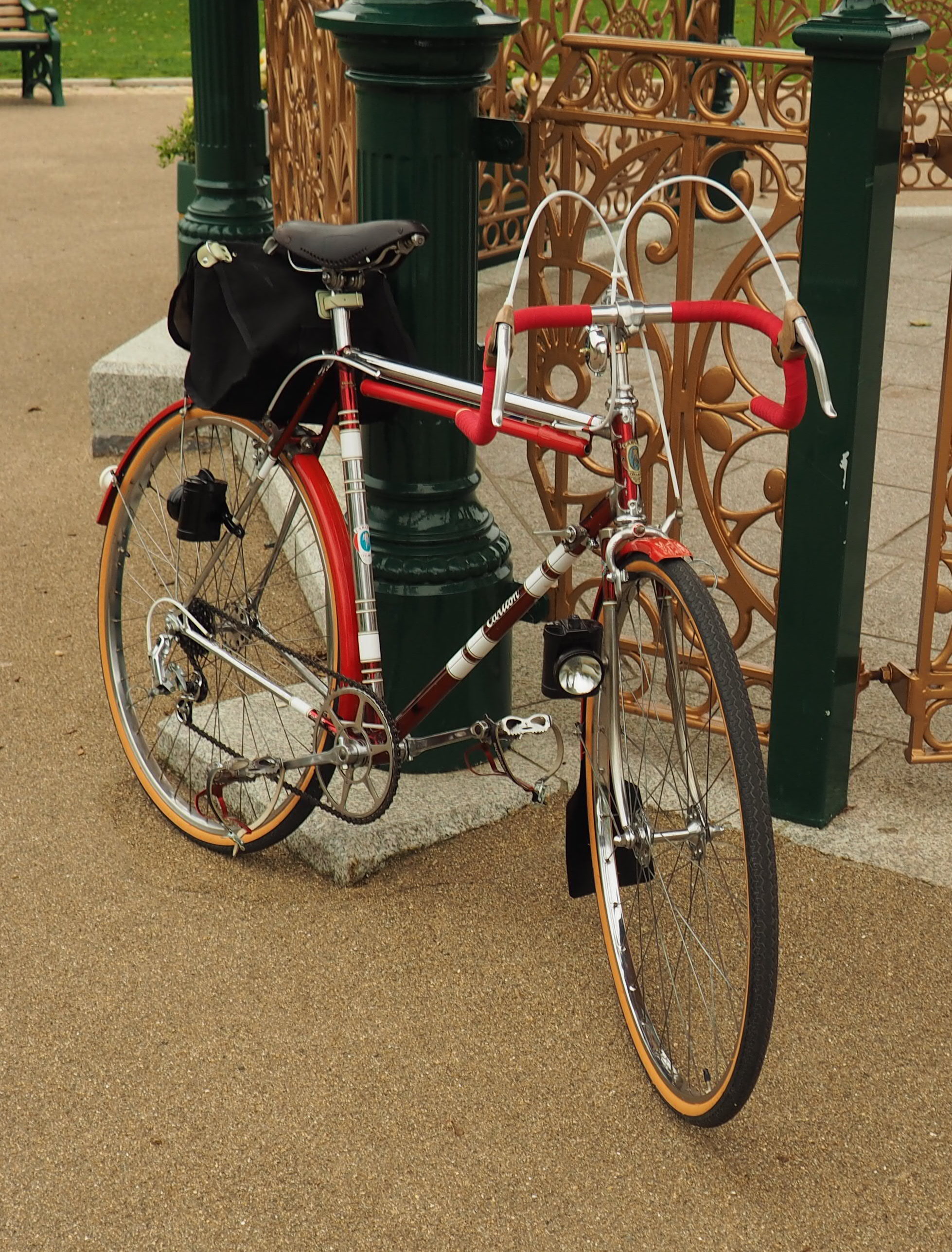 carlton racing bike